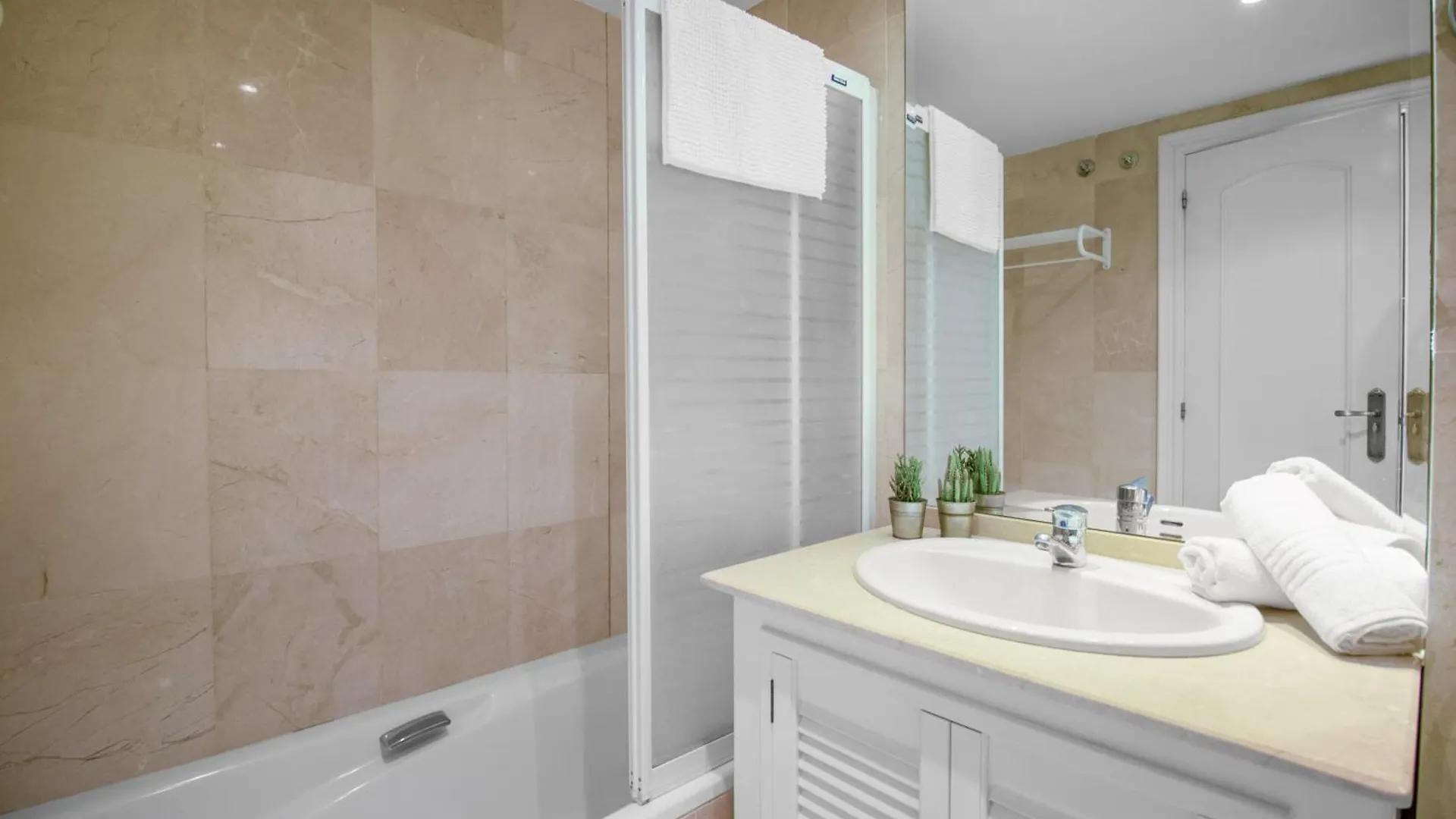 Apartamento Con Espectaculares Vistas Al Golf En Marbella - Xallas 2 3 Apartment
